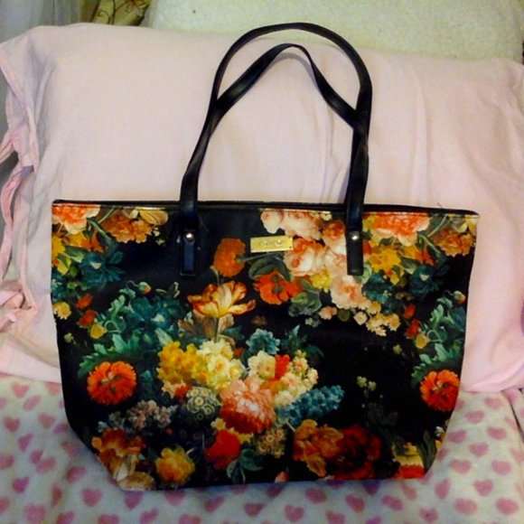 bebe Handbags - NEW Black Bebe Melissa Floral Tote